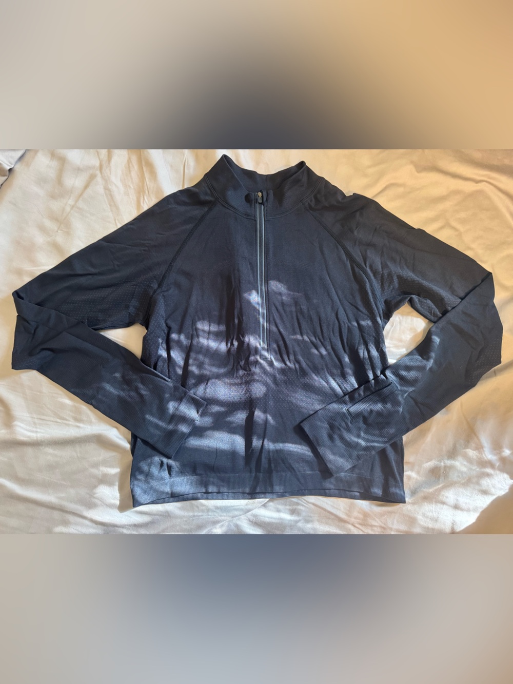 Lululemon Women’s Cropped Half-Zip Lightweight Black Pull-Over - Metal Vent